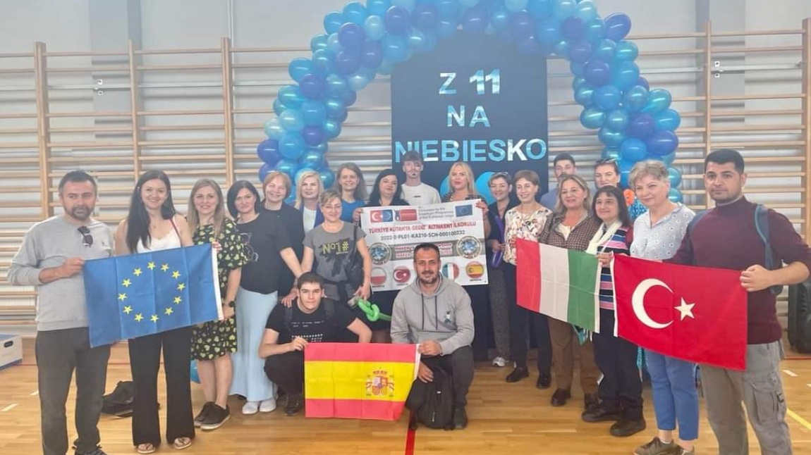 Maker Teacher Workshop isimli Erasmus+ Ka210 projemizin Polonya hareketliliğinden Kareler...